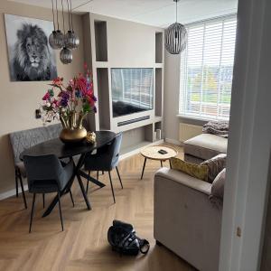 housePhoto